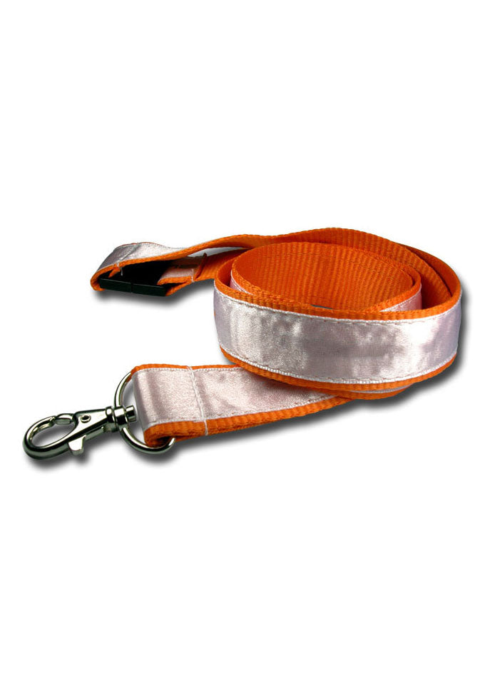 Umhängeband, Lanyard mit Satinband, Sicherheitsbruchstelle, kleiner Karabinerhaken, auffallendLanyard, Umhängeband, Karabinerhaken, Ticketholder, Ticket, Kartenhalter, Ausweistasche, Ausweishülle, ID- Card holder, Trageband, Schlüsselband, Messe, Festival, Verkaufsfläche, Event,